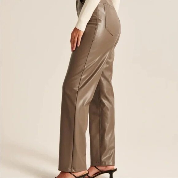 Abercrombie The 90's Straight Ultra High-Rise Faux Leather Taupe Pants Size 6 - Picture 3 of 10